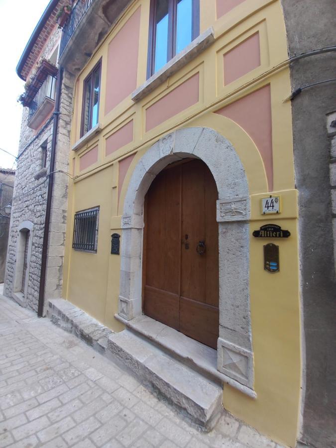 Casa Altieri Bed & Breakfast Cusano Mutri Exterior photo