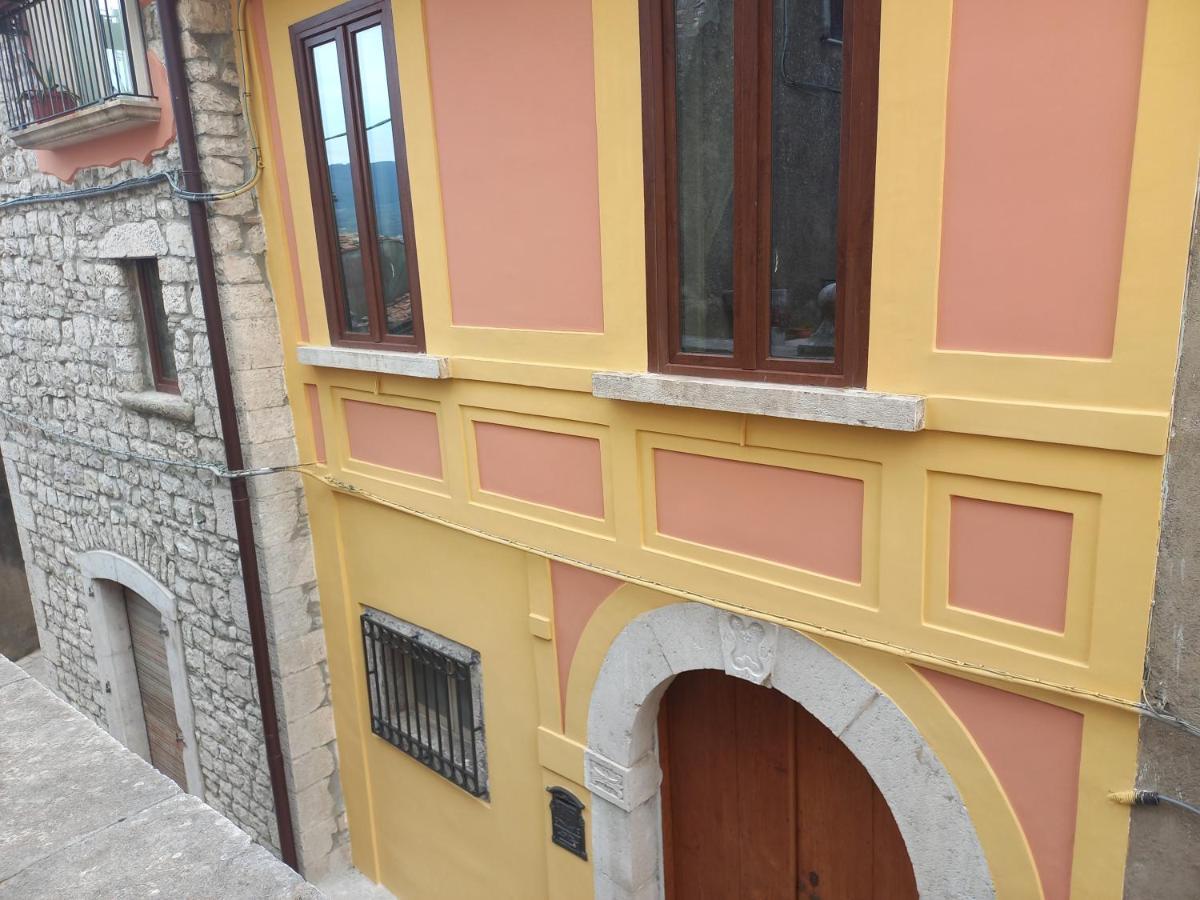 Casa Altieri Bed & Breakfast Cusano Mutri Exterior photo