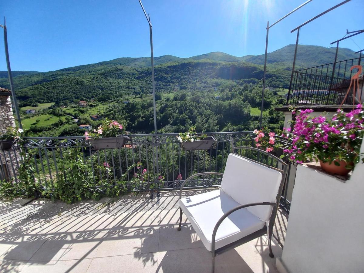 Casa Altieri Bed & Breakfast Cusano Mutri Exterior photo